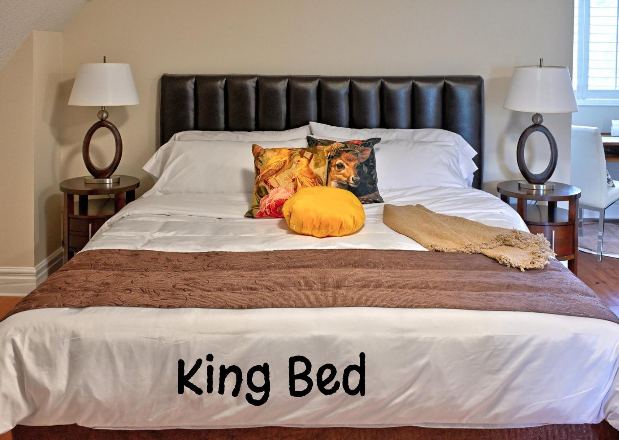 Welcome Home! Acores Bed & Breakfast โตรอนโต ห้อง รูปภาพ